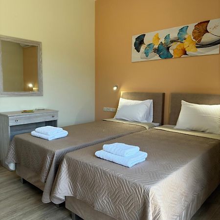 Villa Saint George Maroulas Bagian luar foto
