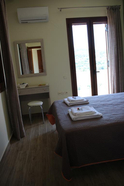 Villa Saint George Maroulas Bagian luar foto