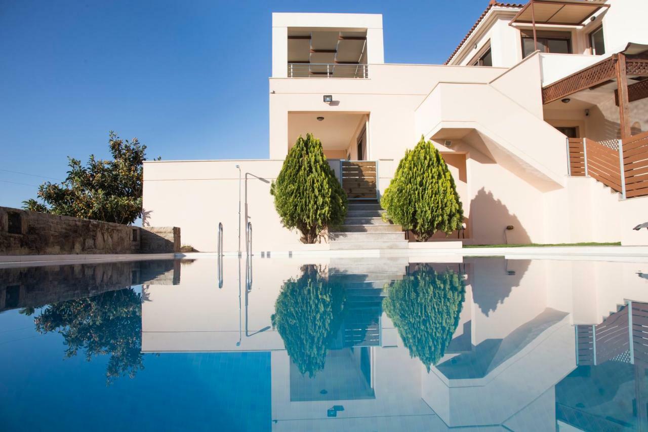Villa Saint George Maroulas Bagian luar foto
