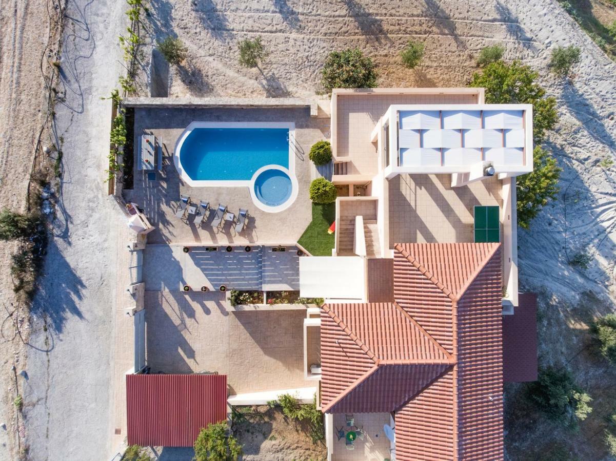 Villa Saint George Maroulas Bagian luar foto