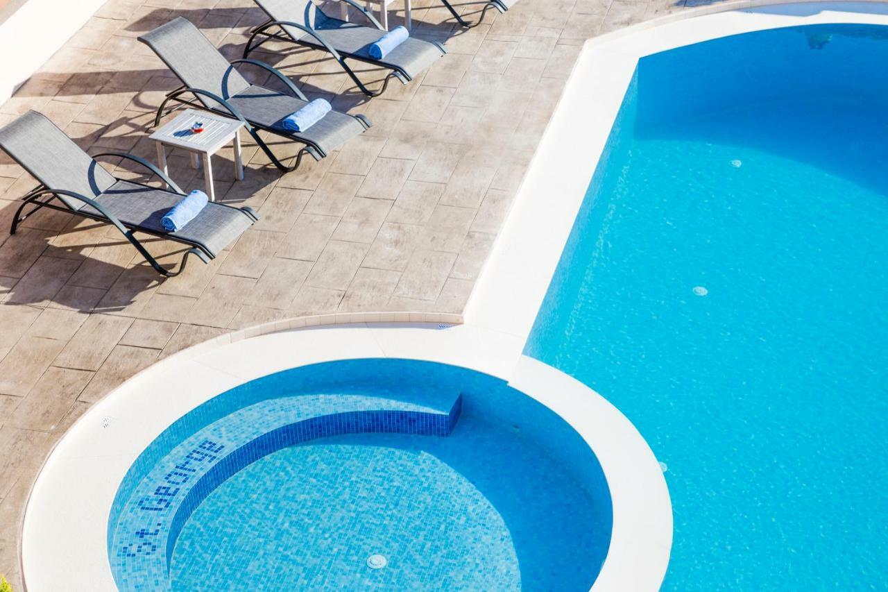 Villa Saint George Maroulas Bagian luar foto